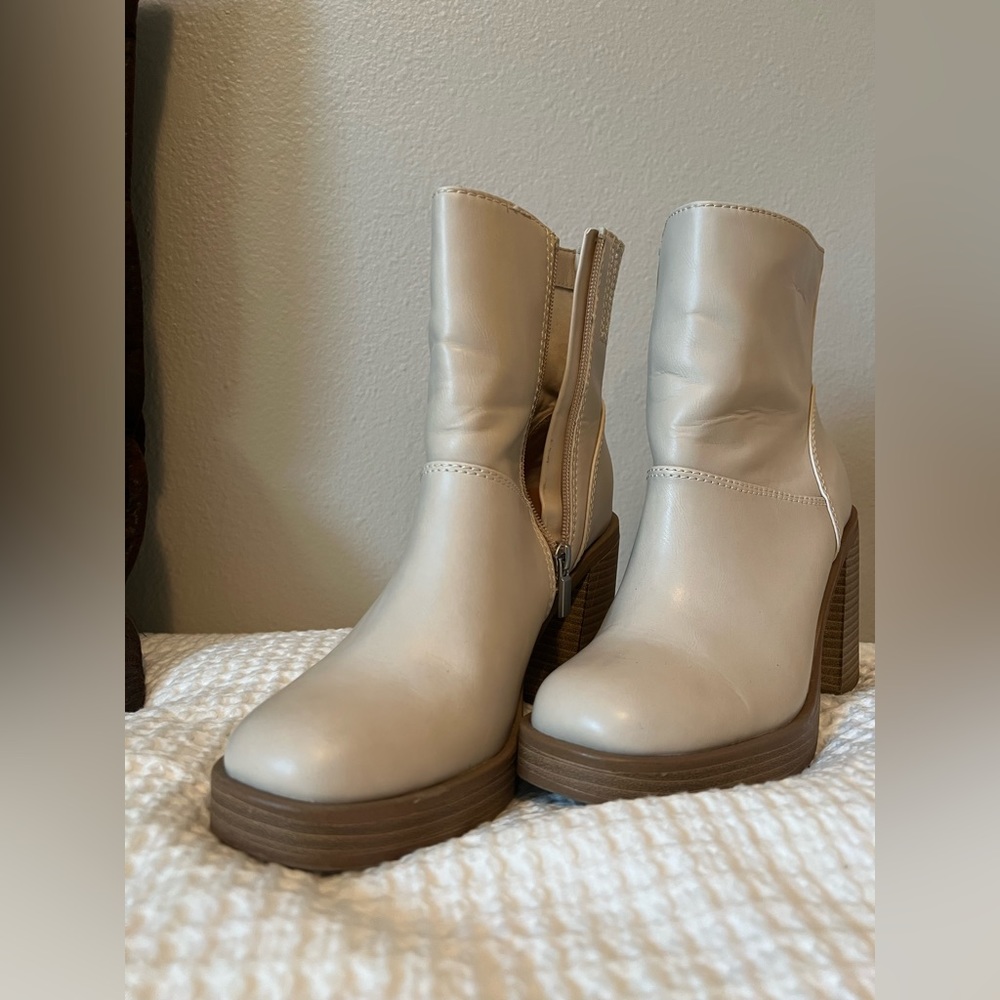 Cream GoGo Boots (9) $45